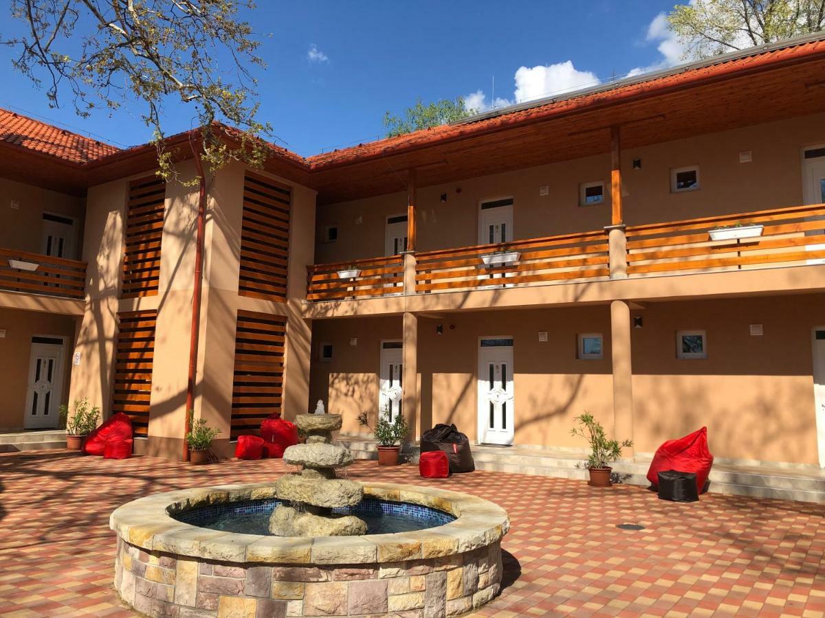 Boro Apartman Тісафюред Екстер'єр фото